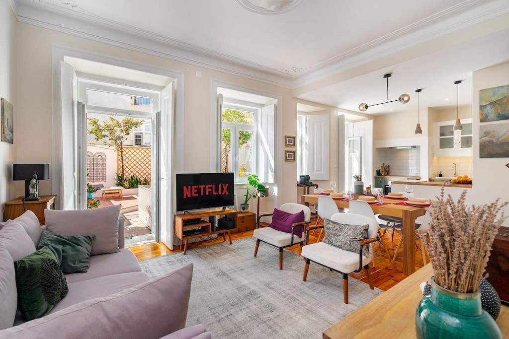 Apartment Flat Art - Luxury With Private Pool & Garden *