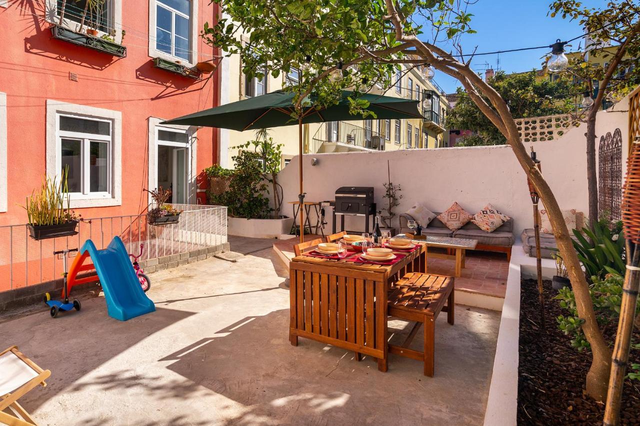 Flat Art - Luxury With Private Pool & Garden Apartment